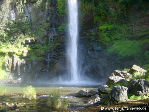 Lone Creek Falls